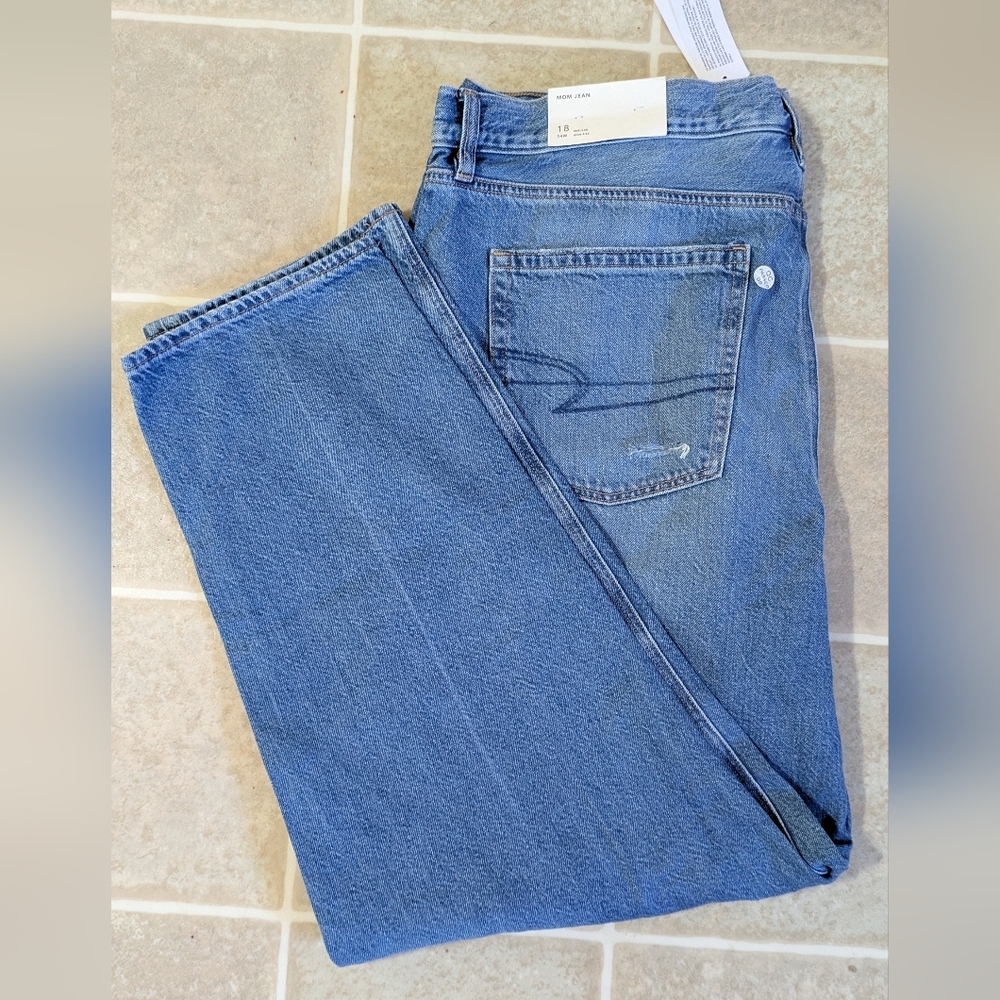 American Eagle Mom Jeans